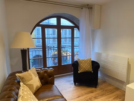 chambery hyper centre  charmant t2 avec balcon