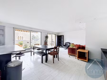 appartement courbevoie 4 pièce(s) 84.61 m2