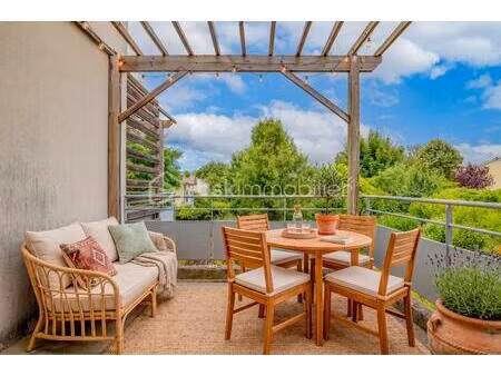 appartement de 64 69 m² à decines-charpieu