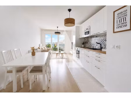 f4 avec suite parentale  2 balcons et double parking