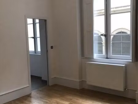 f2 -11 rue auguste comte 69002 lyon