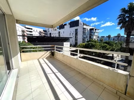 t2 avec balcon et garage à montpellier