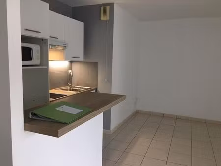 appartement * 2 pièces * 42 m² * 44000 nantes * 592 * 50 * 642