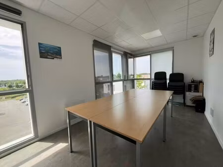 location bureaux 55 m²