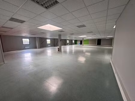 location bureaux 520 m²