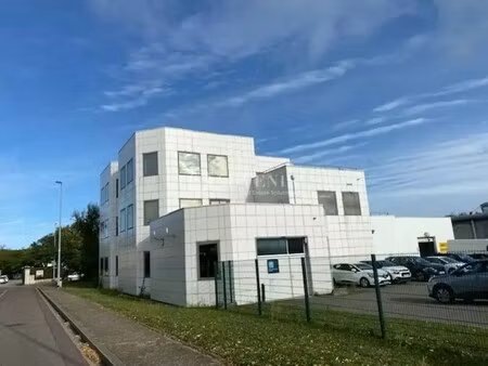 location bureaux 45 m² à 470 m²