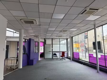 location commerce bordeaux 33000 366m²