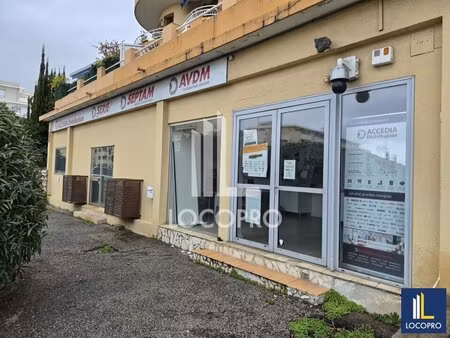 location commerce cagnes sur mer 06800 170m²
