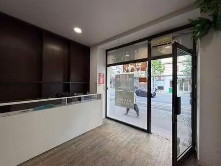 location commerce paris 75011 34m²