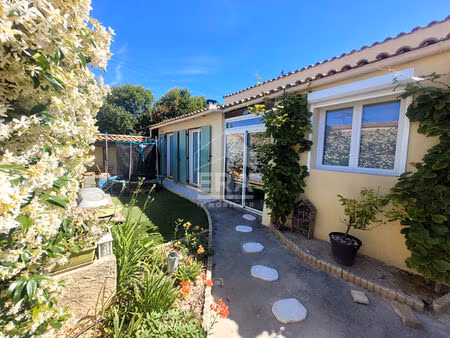 maison meublée t5 de 97 m2 les pennes mirabeau