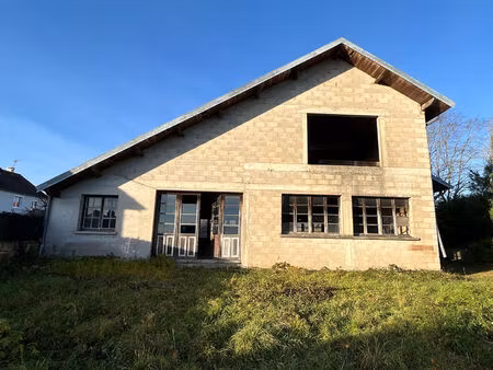 bâtiment pouilley les vignes (25115)