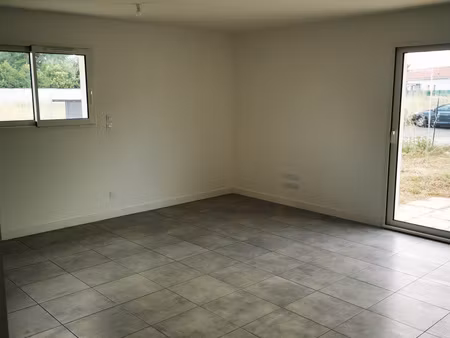 maison individuelle sur terrain 430 m2 87 m2 2 chambres gra