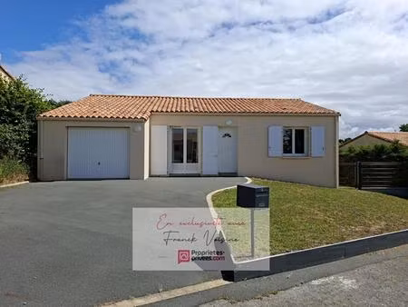 a vendre en exclusivité à la flocellière  sèvremont  maison de 75 m2 avec 2 chambres sur u