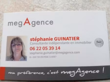 terrain constructible  1000m² plat.