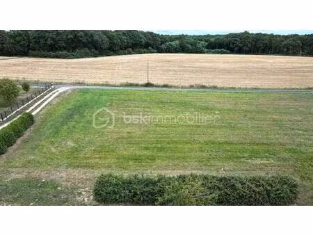 terrain de 1 349 m² à monnaie