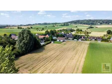 terrain de projet à vendre au mont-de-l'enclus!