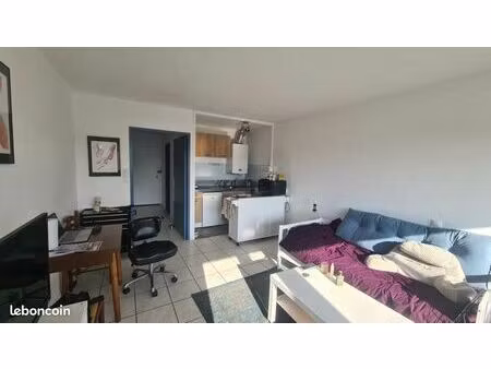 studio 28m2 avec loggia vue sur l’adour et arènes