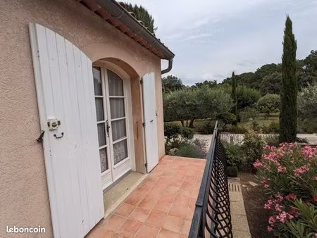 studio meublé