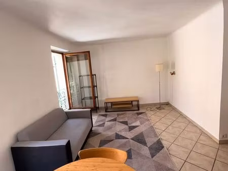 t2 meublé – 45 m² – marseille 6e – vauban