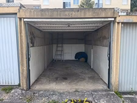 box à louer - résidence les essarts -