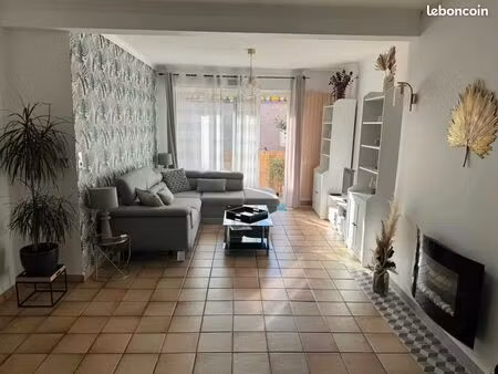 t3 meublé de 80 m² avec garage  cave et balcon – malo-les-bains – 890 cc