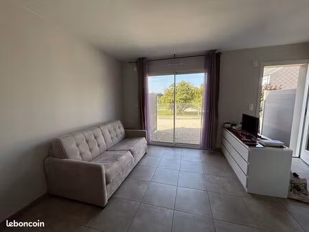 studio 1 pièce 32 m²