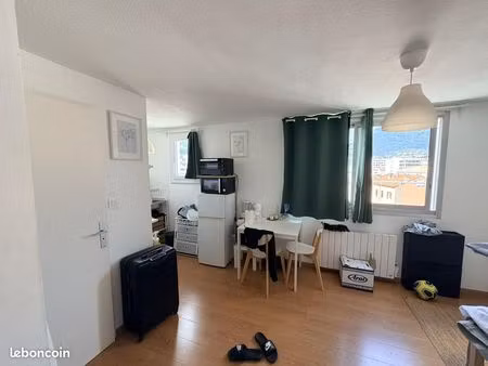 studio meublé