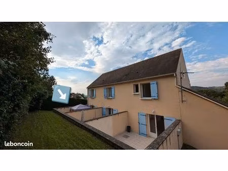 appartement avec terrasse vetheuil
