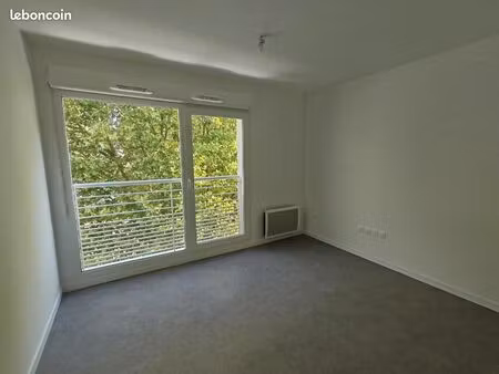 studio 1 pièce 22 m²