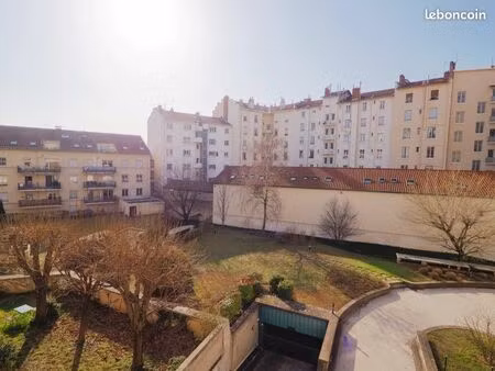 appartement 2 pièces 50 m²