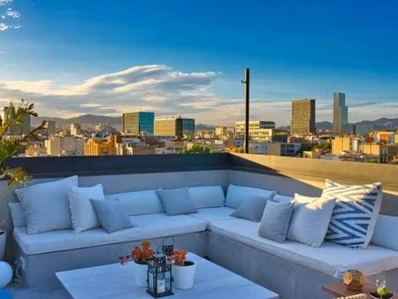 t4 dernier etage sud est ouest 88m2 de toit terrasse 2 parkings