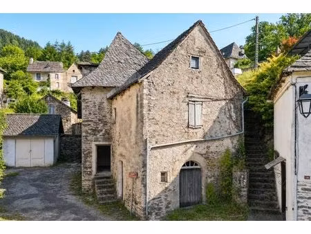 maison de 5 pièces de 150 m² à laval-de-cère
