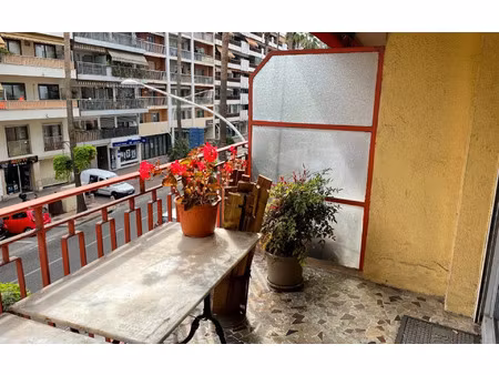 location appartement  m² t-3 à cagnes-sur-mer  1 200 €
