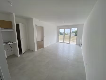 location appartement 2 pièces 43.5 m² à cenon (33150)  795 €