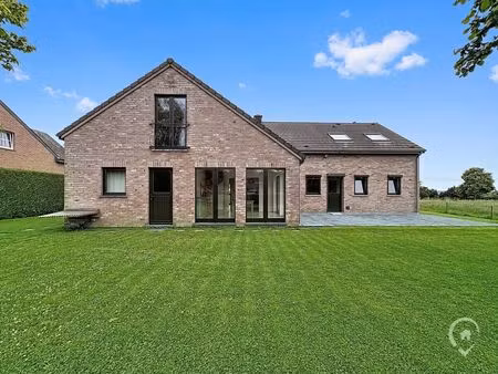 villa à louer à rue frasire 15 marche-en-famenne (vbe34248)