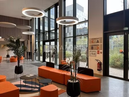 location bureaux 724 m²