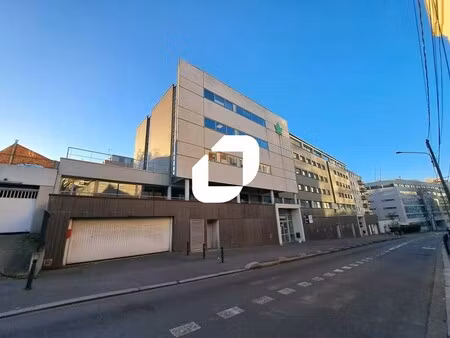 vente bureaux 742 m² à 4 715 m²