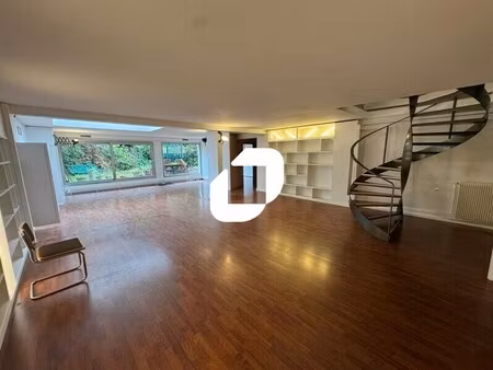 vente bureaux 261 m²