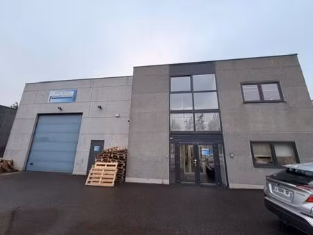 location bureaux 150 m²