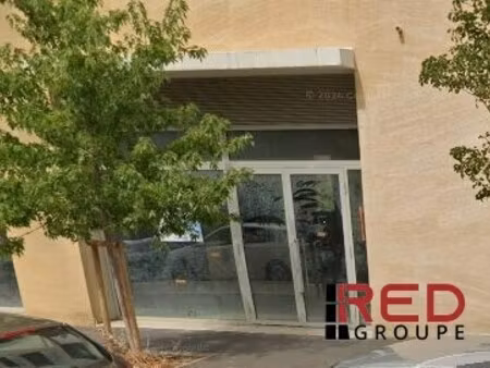 location commerce aix en provence 13090 232m²