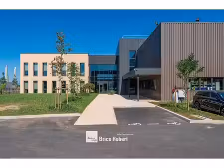 location local d’activités 3741m²