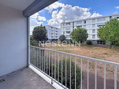 appartement 3 pièces avec 2 chambres traversant avec balcons et cave - 69500 bron