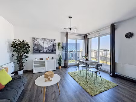 cergy (95) - bel appartement de trois pièces avec vue dégagée ! + box