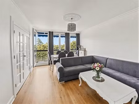 appartement familial traversant de 83 m² – calme  verdure et