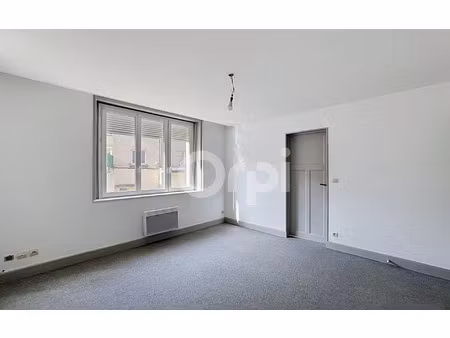 location appartement  m² t-2 à chaumont  450 €