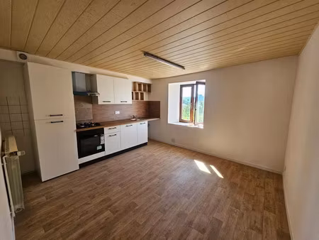 location duplex 4 pièces 104 m² à château-salins (57170)  780 €