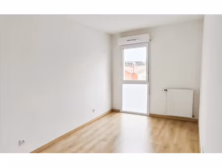 location appartement  m² t-3 à mondonville  669 €