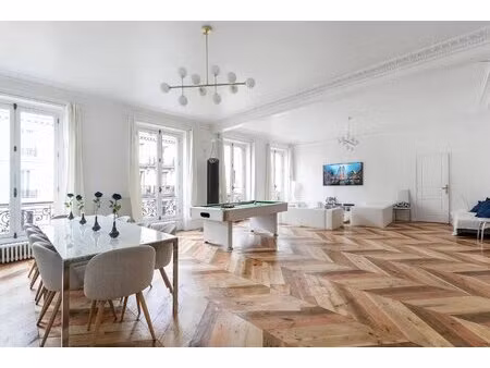 à louer - appartement meublé 4 pièces – rochechouart  paris 9eme