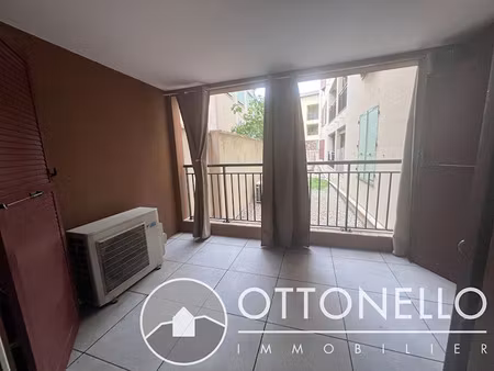 location meublée appartement 2 pièces 41.05 m² à roquebrune-sur-argens (83520)  720 €