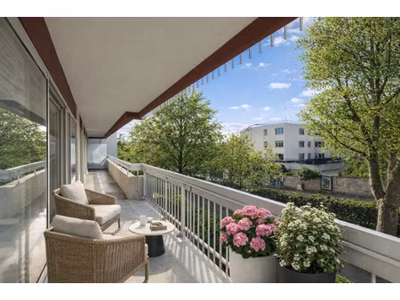 appartement de 104.39 m2  3 chambres  hyper centre
